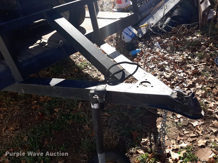 image for item LX9909 Utility trailer