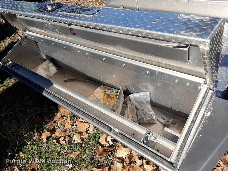 image for item LX9910 Tool boxes