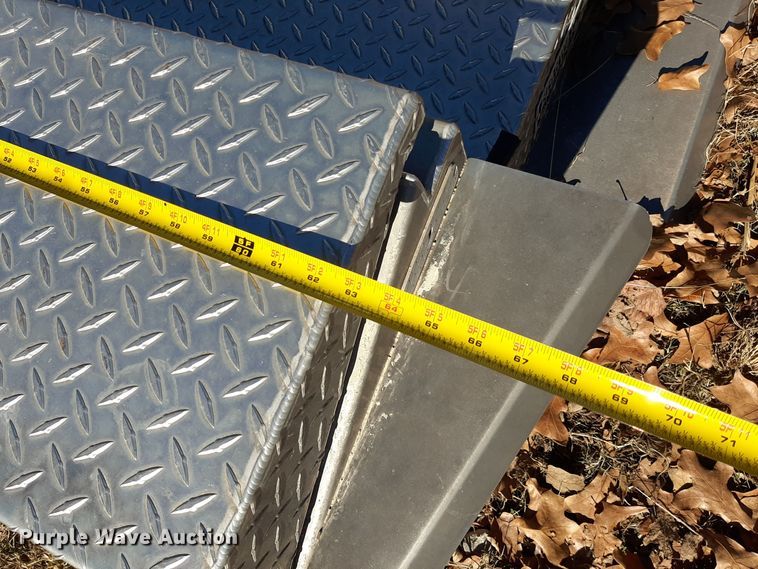 image for item LX9910 Tool boxes