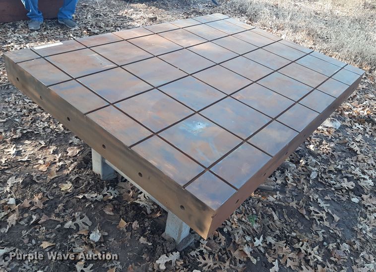 image for item LX9912 Metal working table