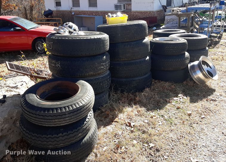 image for item LX9915 Wheels and tires
