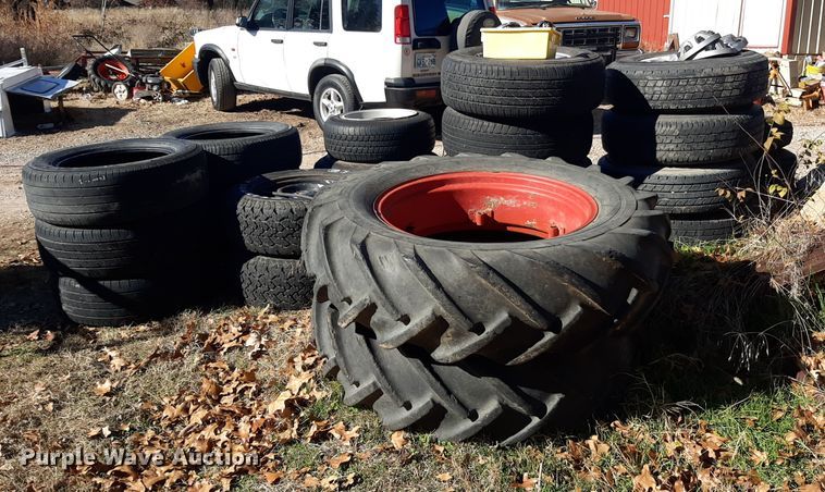 image for item LX9915 Wheels and tires