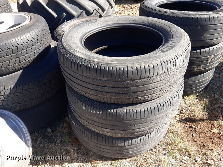 image for item LX9915 Wheels and tires