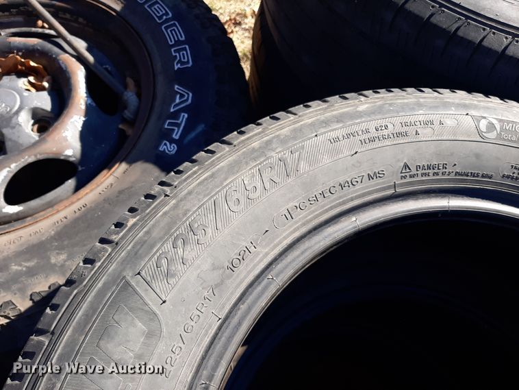 image for item LX9915 Wheels and tires