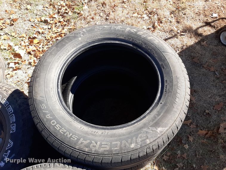 image for item LX9915 Wheels and tires