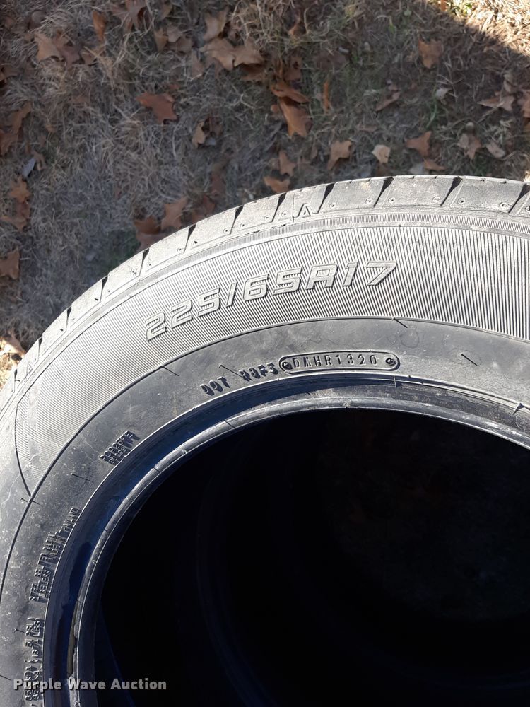image for item LX9915 Wheels and tires