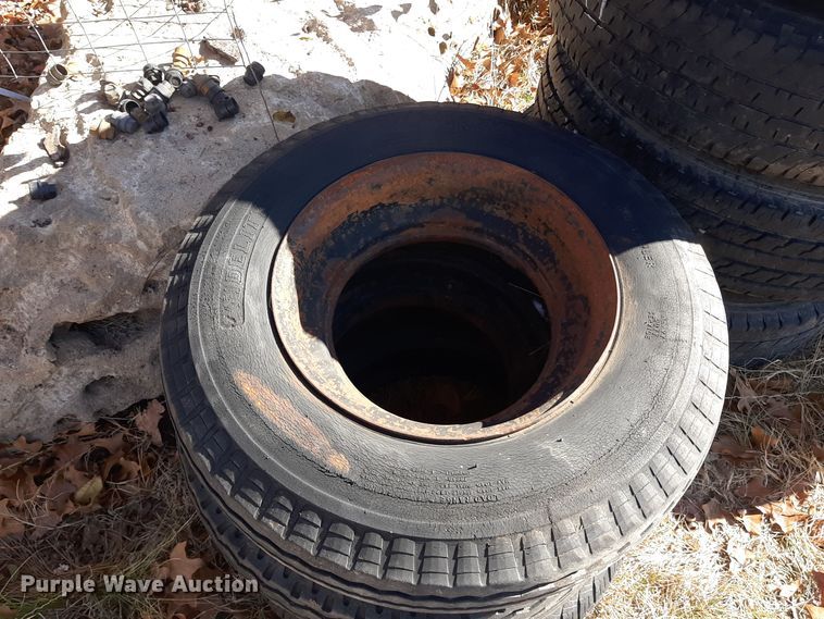 image for item LX9915 Wheels and tires