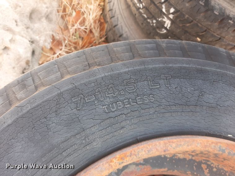 image for item LX9915 Wheels and tires