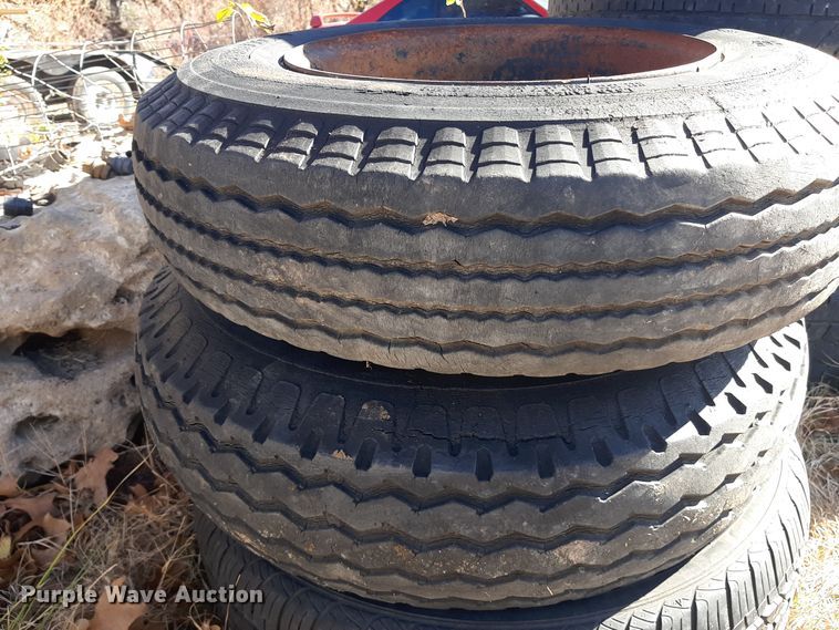 image for item LX9915 Wheels and tires