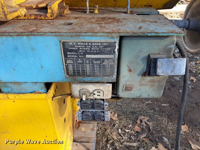 image for item LX9917 Band saws