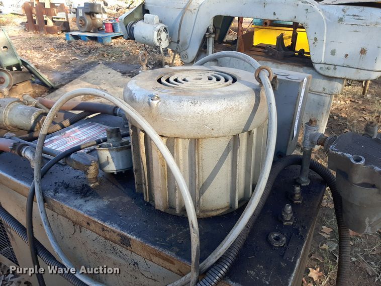 image for item LX9918 True Trace 5022.01  Hydraulic pump