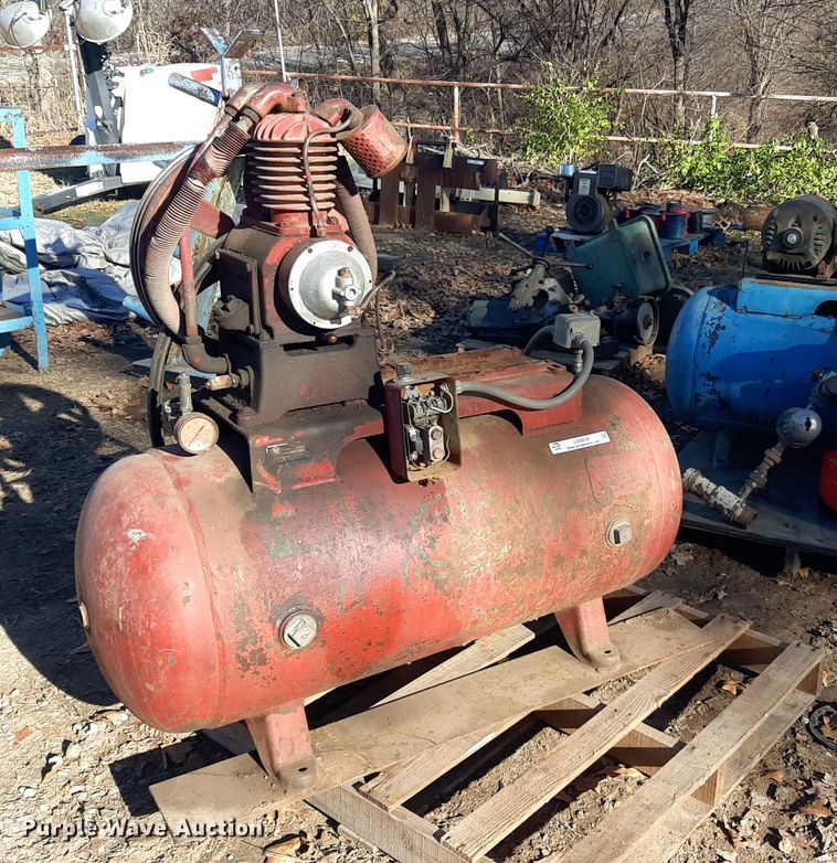 image for item LX9919 (2) Air compressors