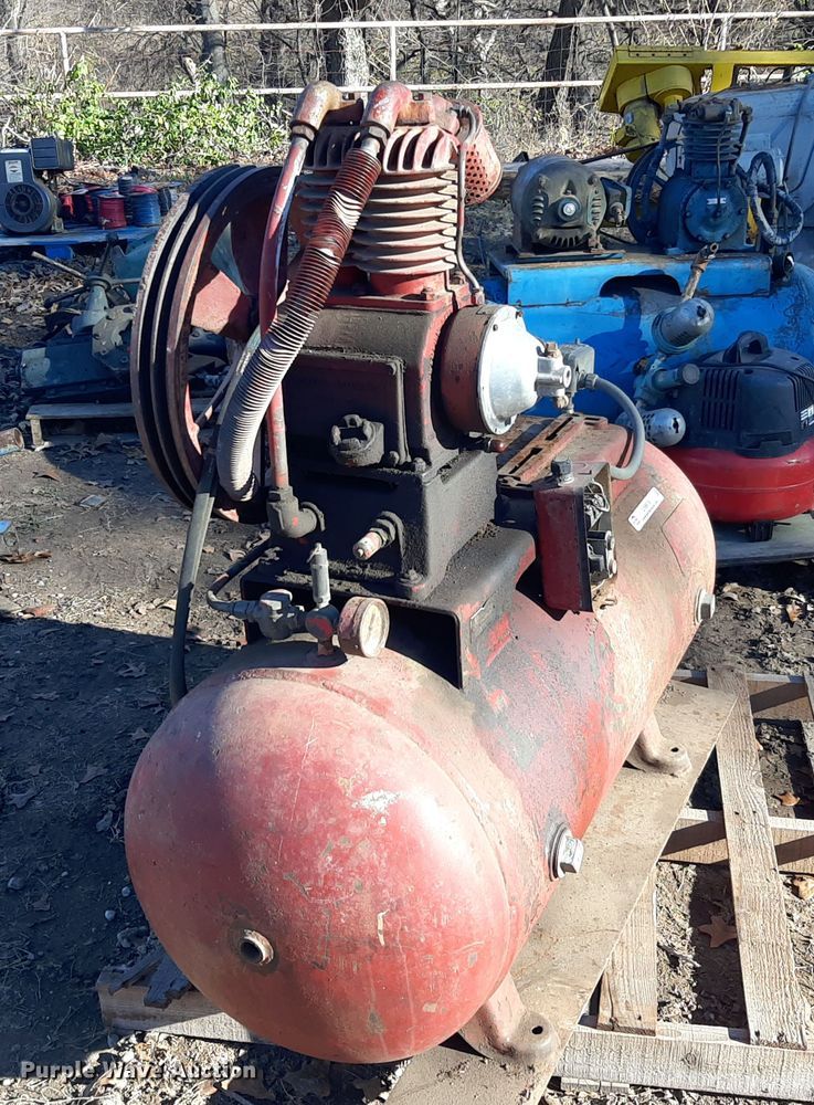 image for item LX9919 (2) Air compressors