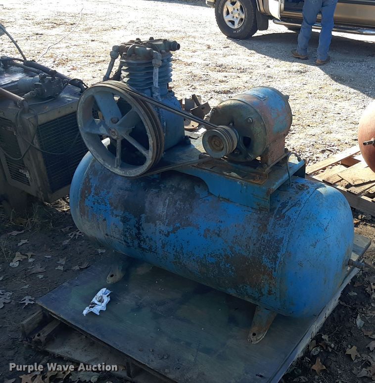 image for item LX9919 (2) Air compressors