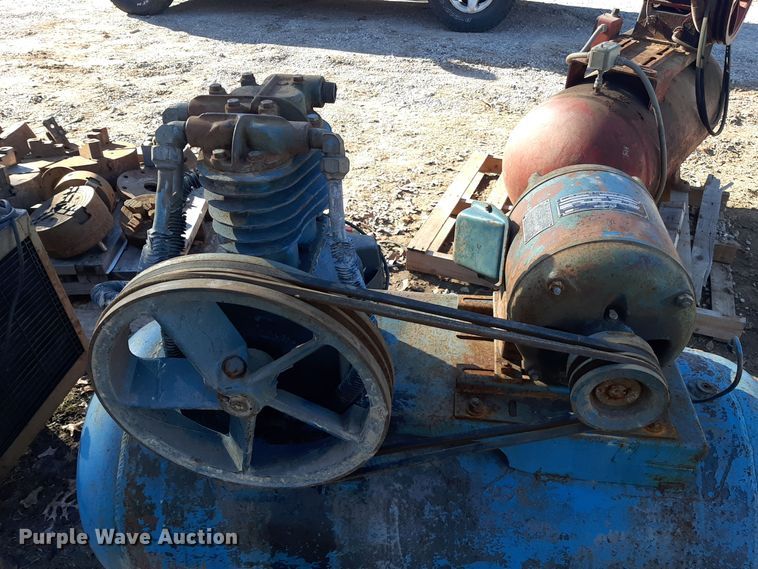image for item LX9919 (2) Air compressors