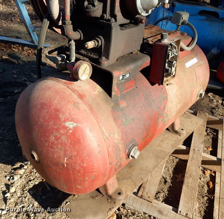 image for item LX9919 (2) Air compressors