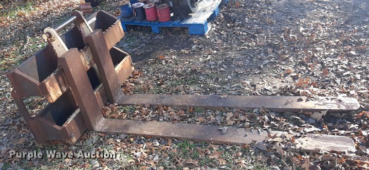 image for item LX9920 66" L skid steer forks