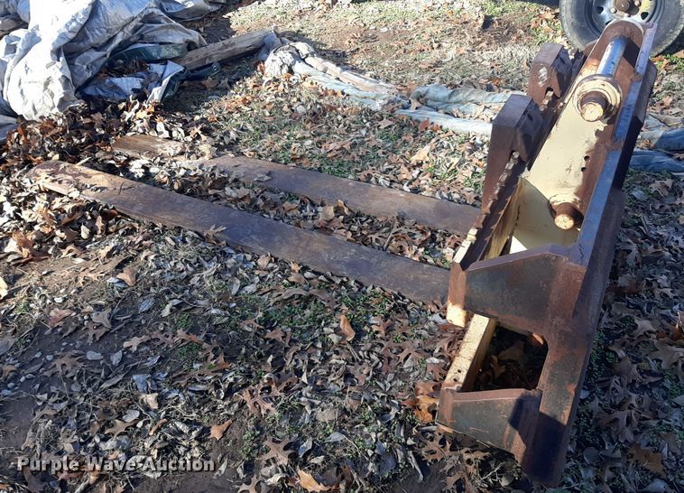 image for item LX9920 66" L skid steer forks