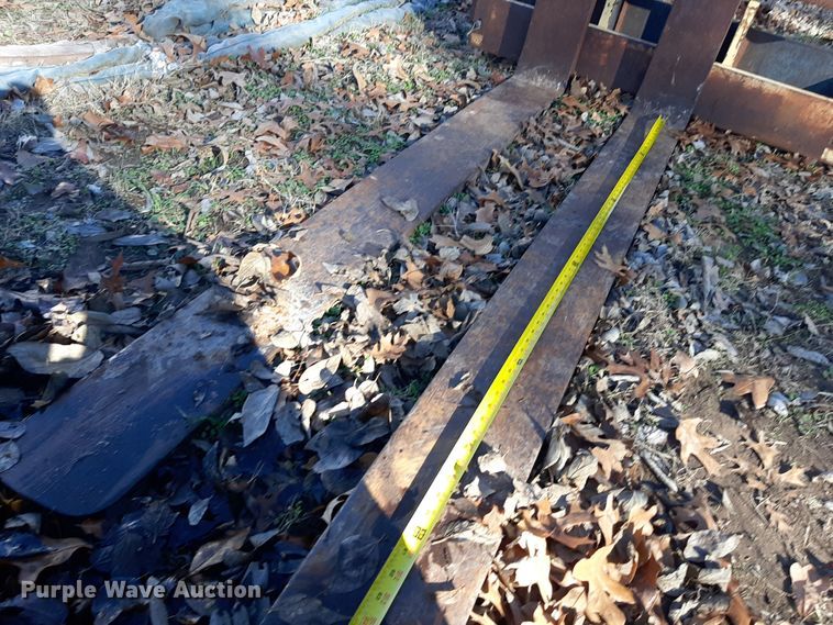 image for item LX9920 66" L skid steer forks