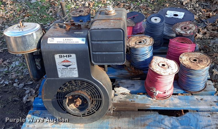 image for item LX9921 Briggs & Stratton  engine