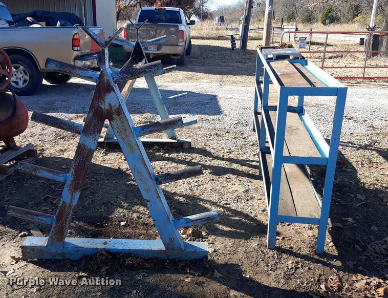 image for item LX9922 Metal racks