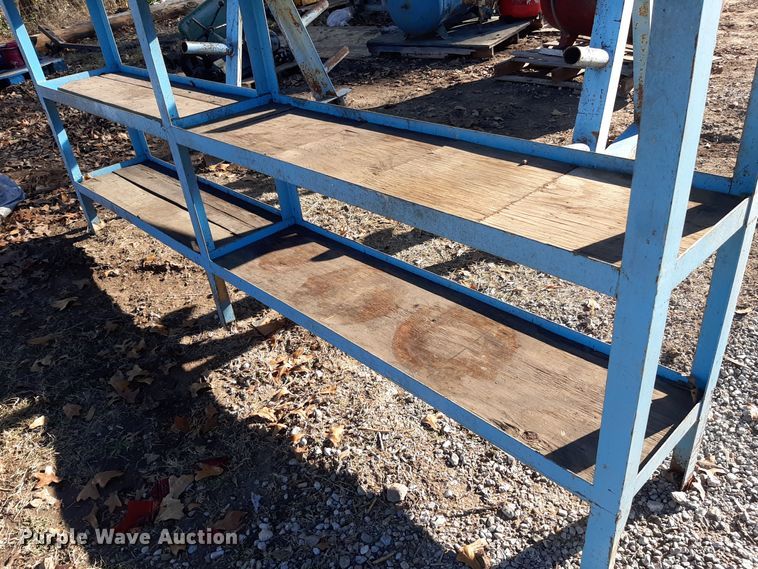 image for item LX9922 Metal racks
