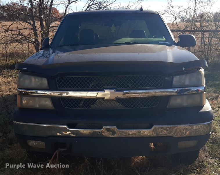 image for item LX9924 2003 Chevrolet Silverado 1500  Ext. Cab pickup truck