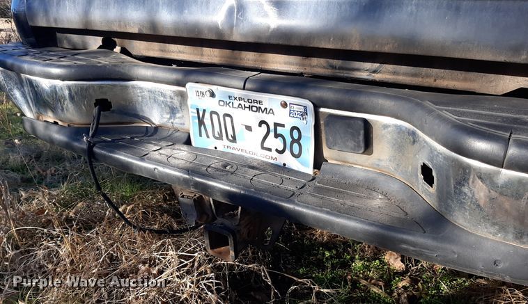 image for item LX9924 2003 Chevrolet Silverado 1500  Ext. Cab pickup truck