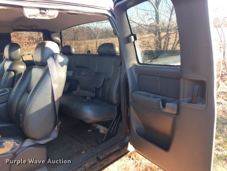 image for item LX9924 2003 Chevrolet Silverado 1500  Ext. Cab pickup truck