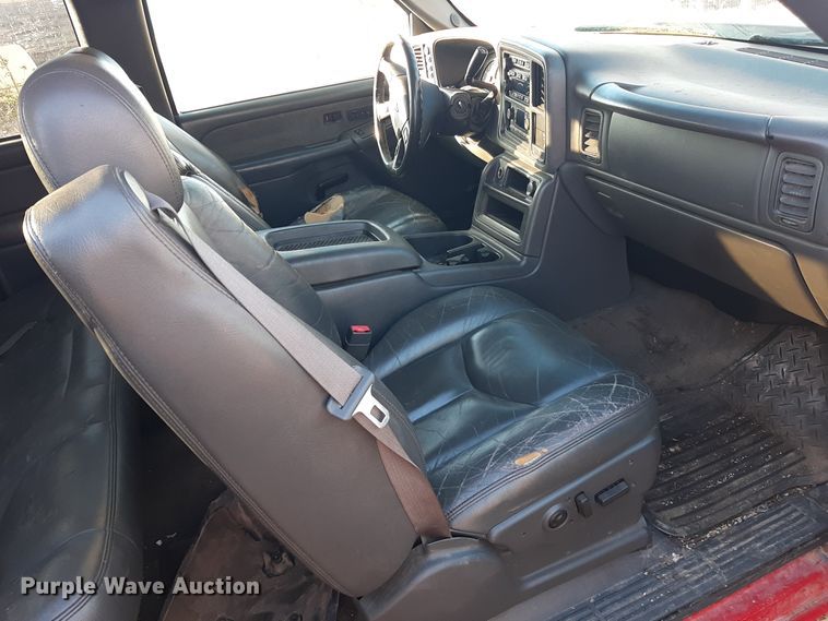 image for item LX9924 2003 Chevrolet Silverado 1500  Ext. Cab pickup truck