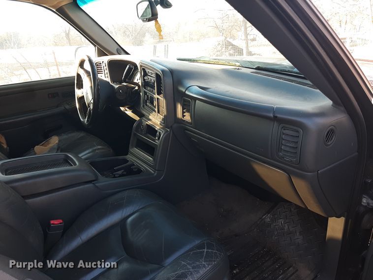 image for item LX9924 2003 Chevrolet Silverado 1500  Ext. Cab pickup truck