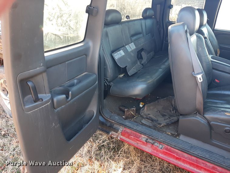 image for item LX9924 2003 Chevrolet Silverado 1500  Ext. Cab pickup truck