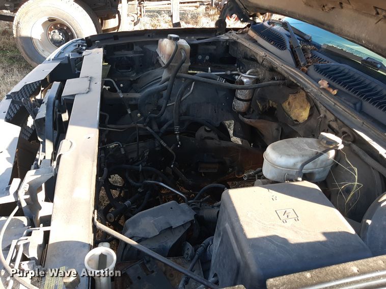 image for item LX9924 2003 Chevrolet Silverado 1500  Ext. Cab pickup truck