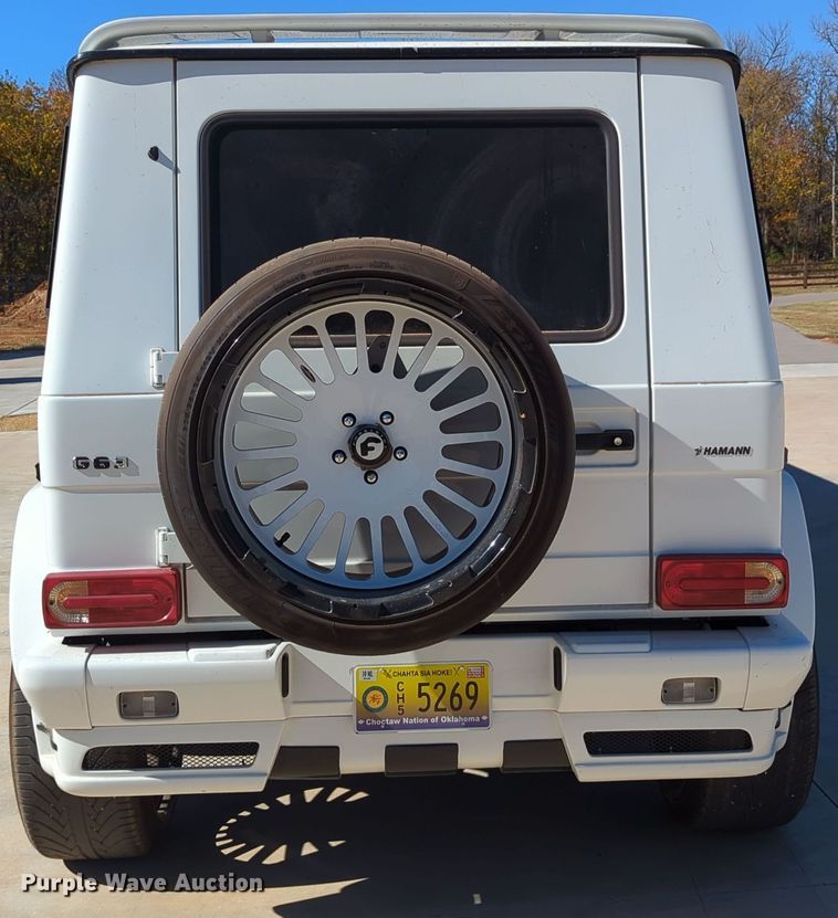 image for item LY9484 2003 Mercedes Benz G63  limousine