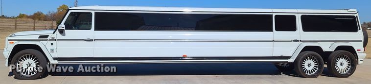 image for item LY9484 2003 Mercedes Benz G63  limousine