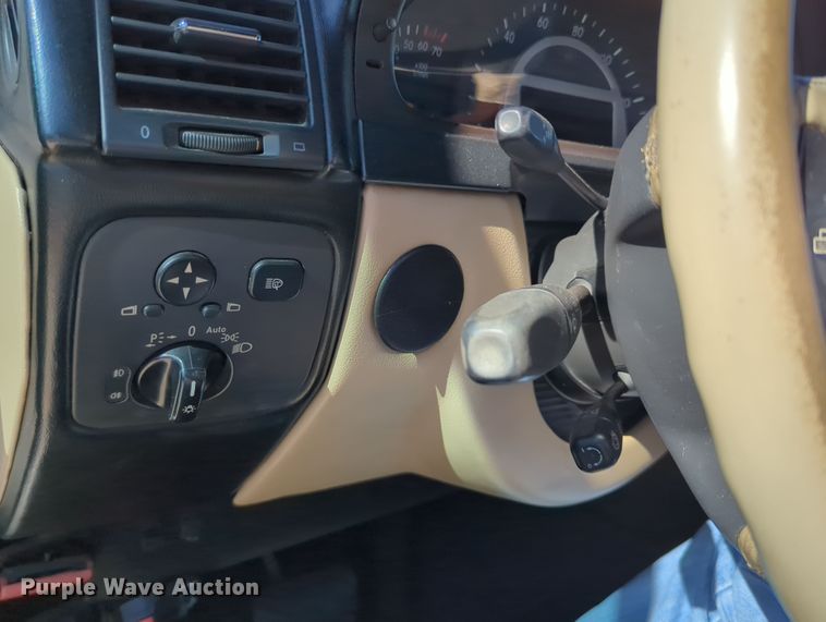 image for item LY9484 2003 Mercedes Benz G63  limousine