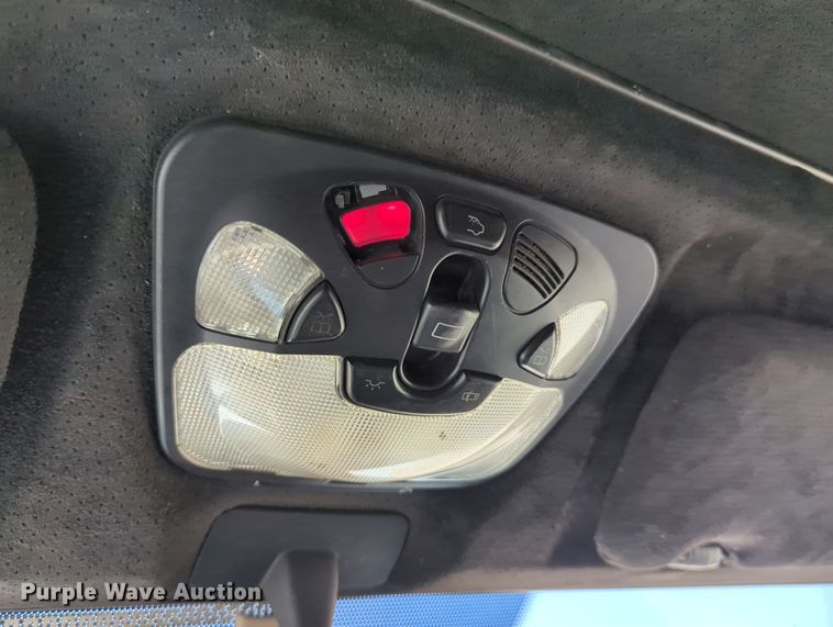 image for item LY9484 2003 Mercedes Benz G63  limousine