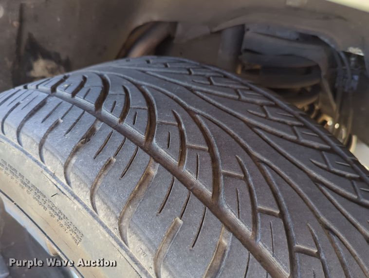 image for item LY9484 2003 Mercedes Benz G63  limousine