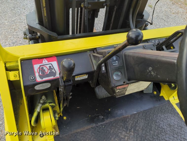image for item LY9493 Hyster H80XL  forklift