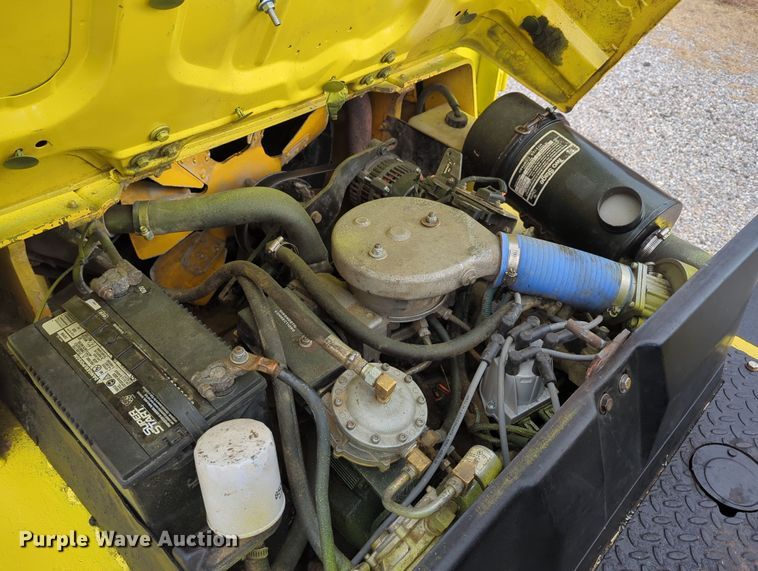 image for item LY9493 Hyster H80XL  forklift