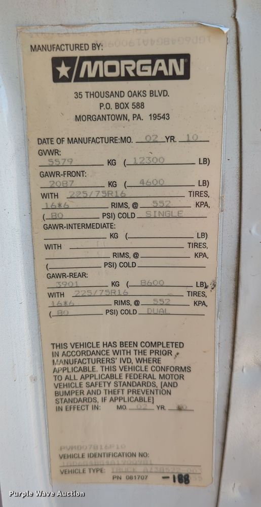 image for item LY9495 2010 GMC Savana  box truck