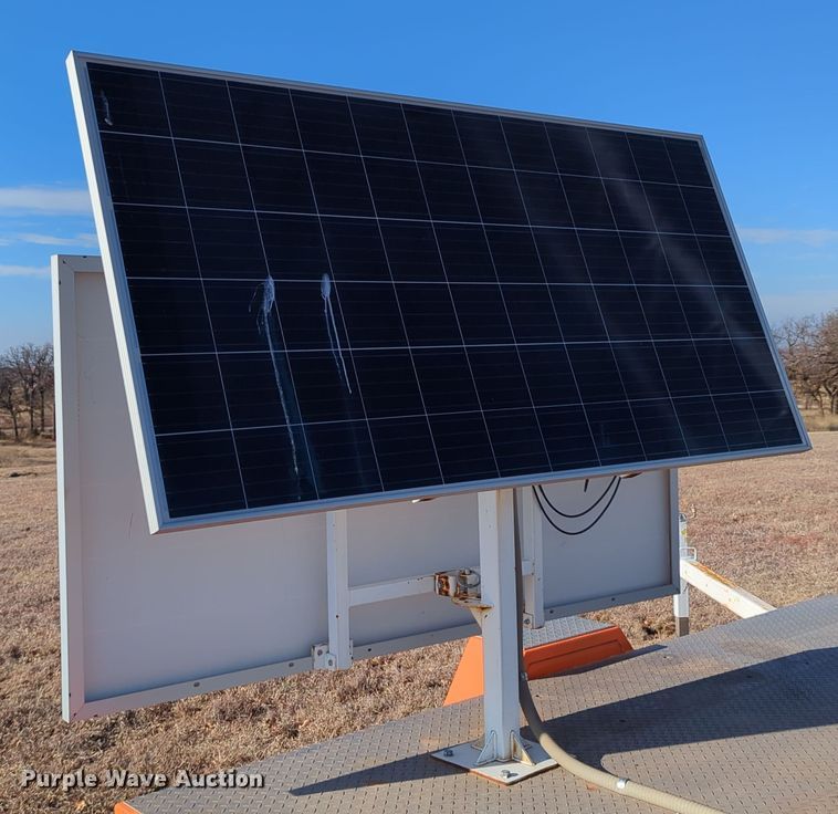 image for item LY9497 Jinko JKM330PP-72-V  solar generator