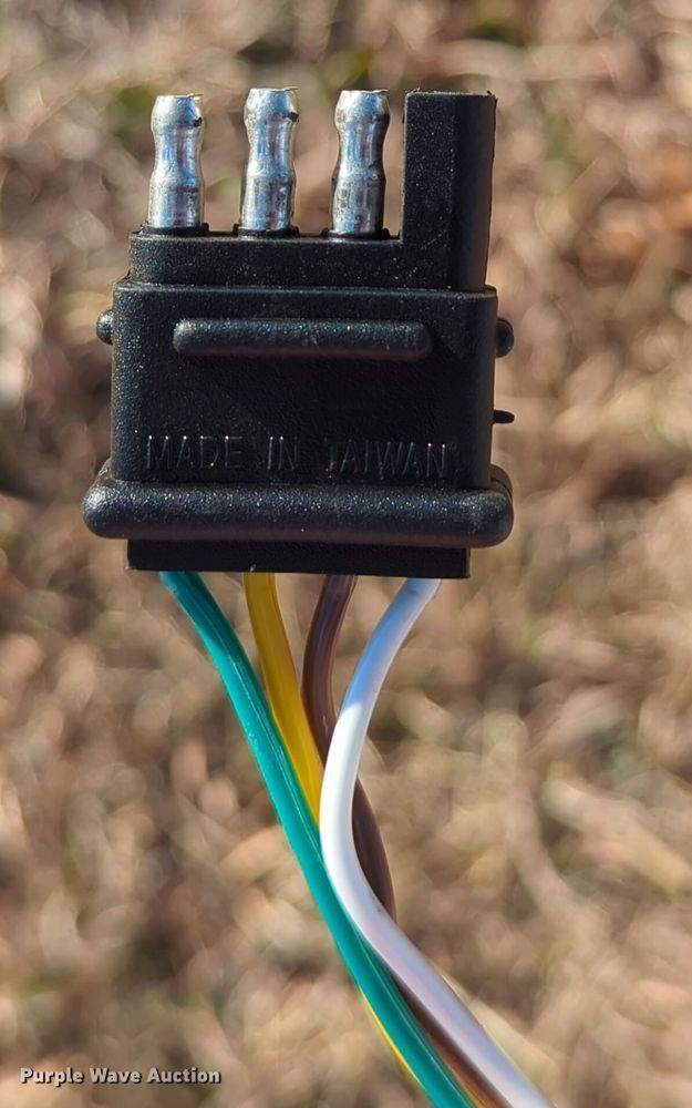 image for item LY9497 Jinko JKM330PP-72-V  solar generator
