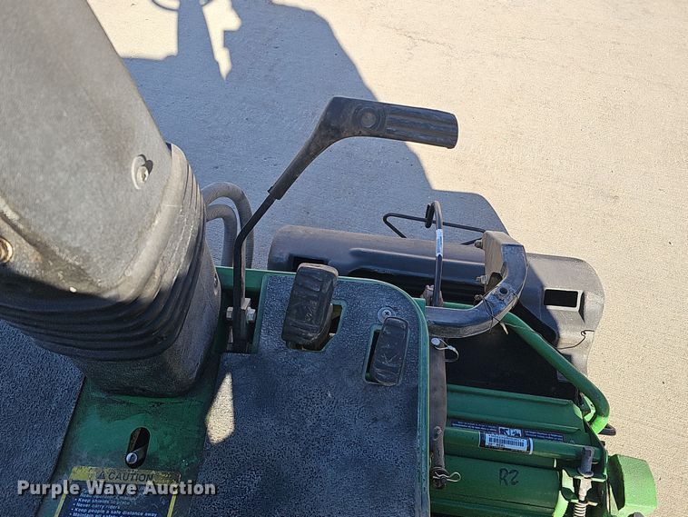 image for item MH9521 John Deere 2500  reel mower