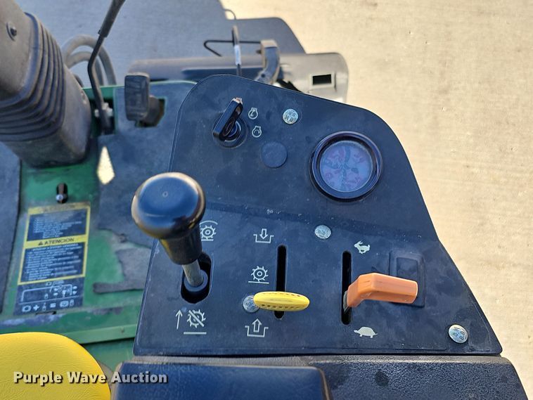 image for item MH9521 John Deere 2500  reel mower