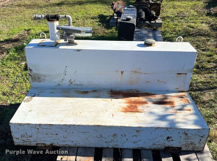 image for item MH9990 (2) auxiliary fuel tanks