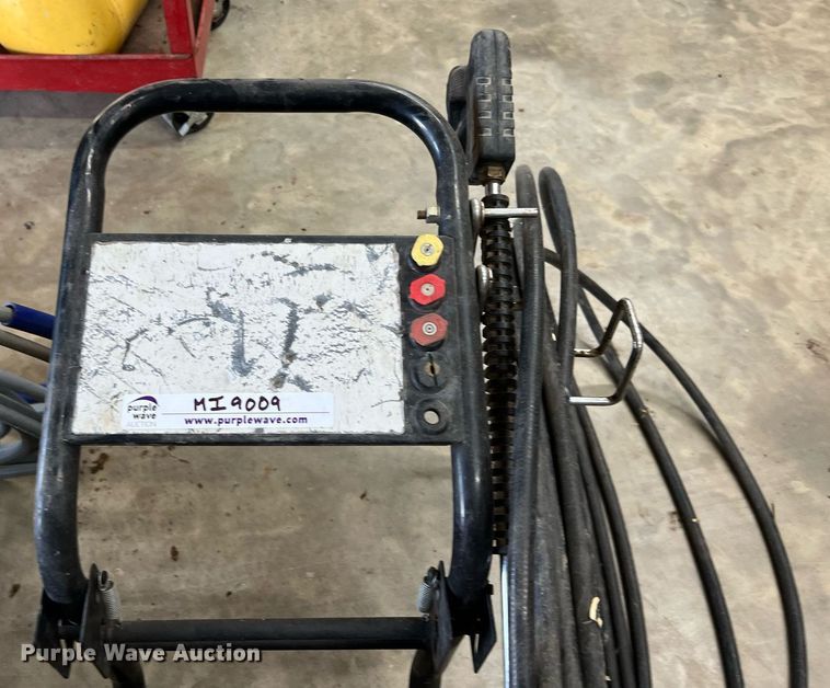 image for item MI9009 (3) pressure washers