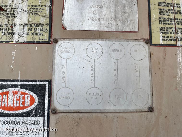 image for item MI9593 1989 Ford F600  bucket truck