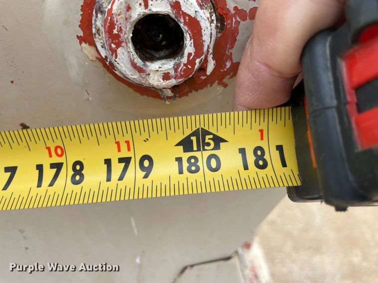 image for item MI9593 1989 Ford F600  bucket truck