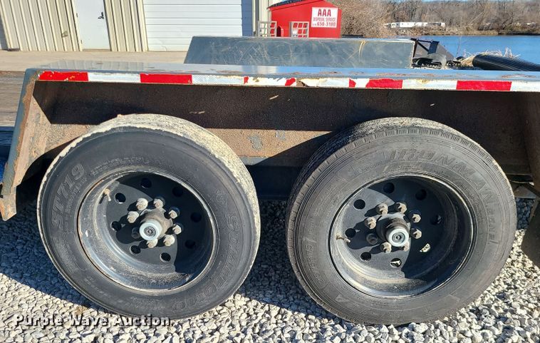 image for item MJ9541 2017 Towmaster T-14DT  equipment trailer